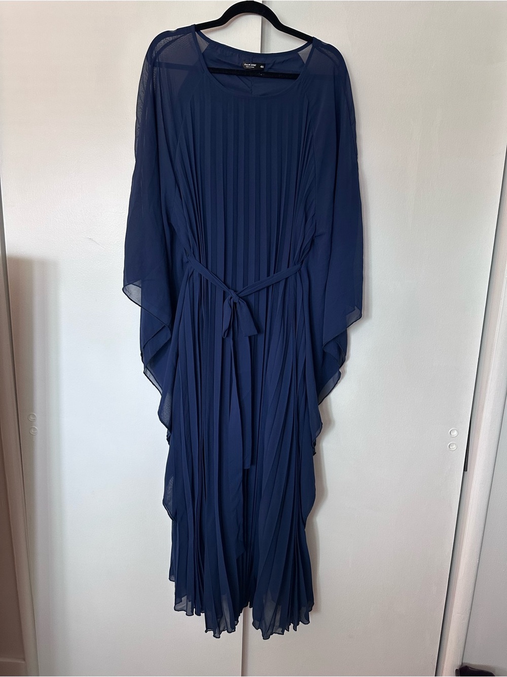 Elegant Navy Pleated Chiffon Midi Dress with Tie Waist size 4x